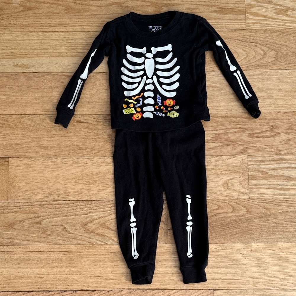 The Children's Place Black Skeleton  Set